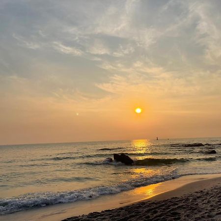 VarietyD-DayHostel HuaHin Buitenkant foto