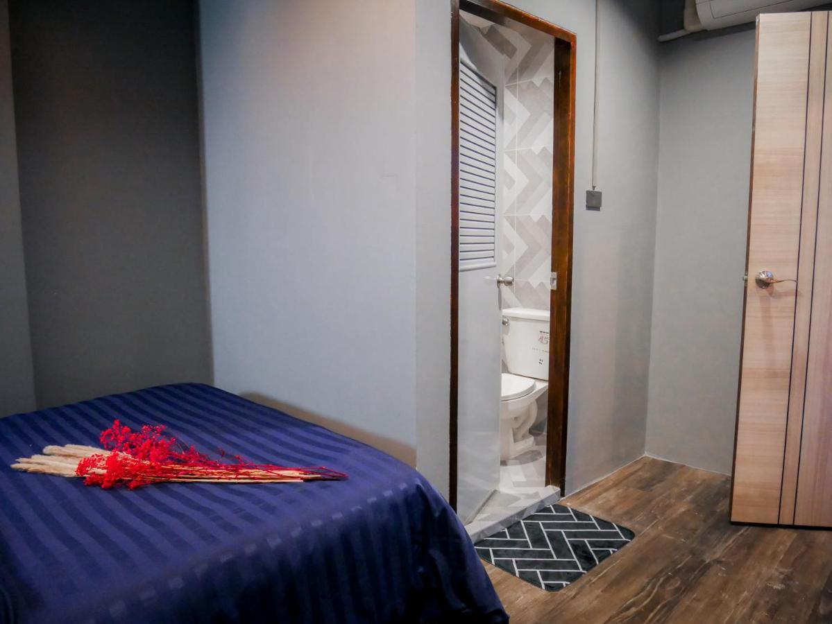 VarietyD-DayHostel HuaHin Buitenkant foto