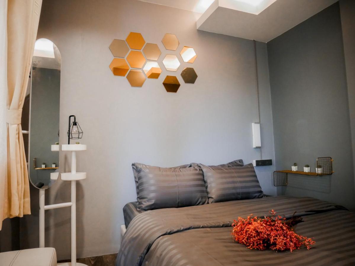 VarietyD-DayHostel HuaHin Buitenkant foto