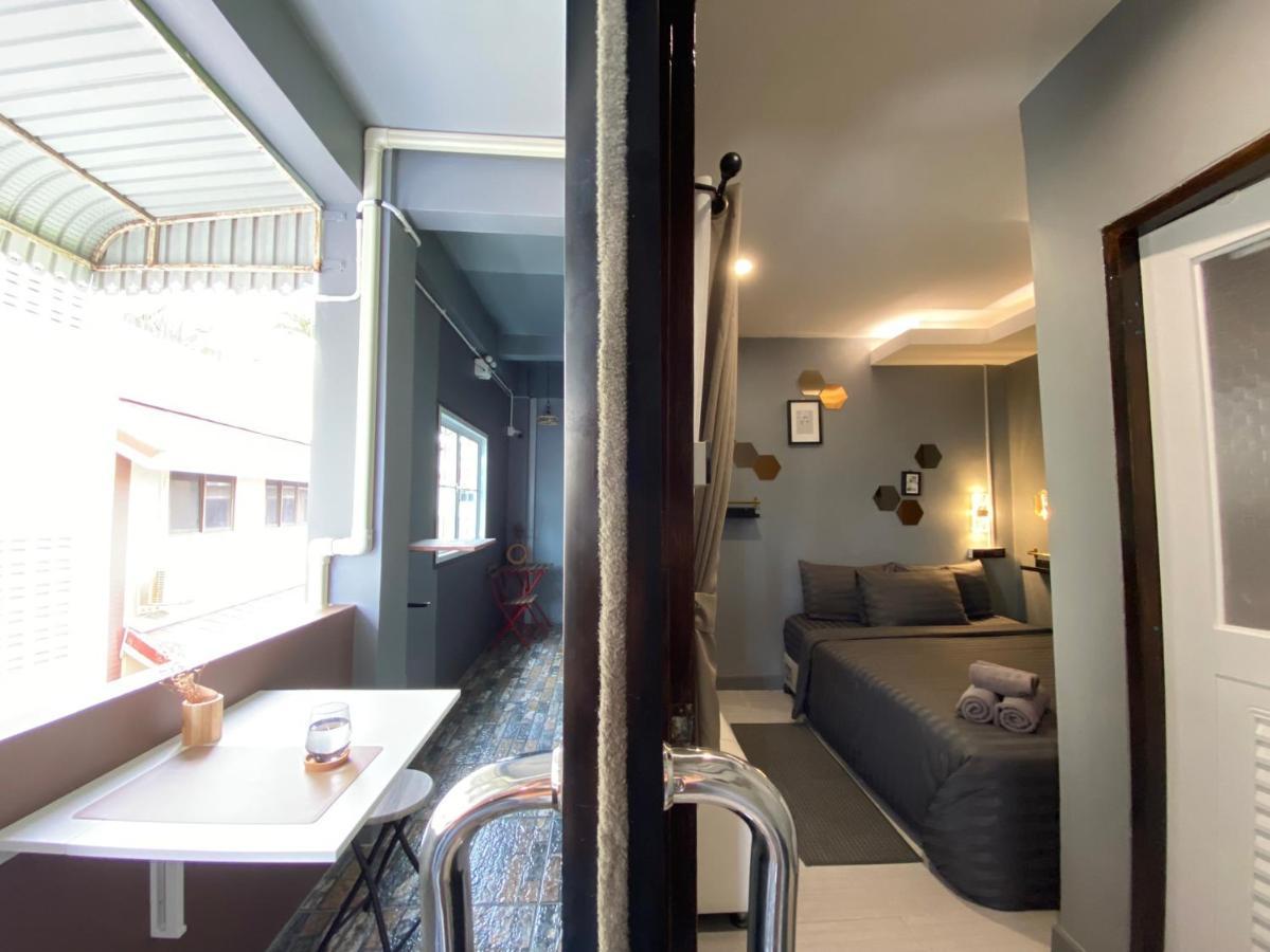 VarietyD-DayHostel HuaHin Buitenkant foto