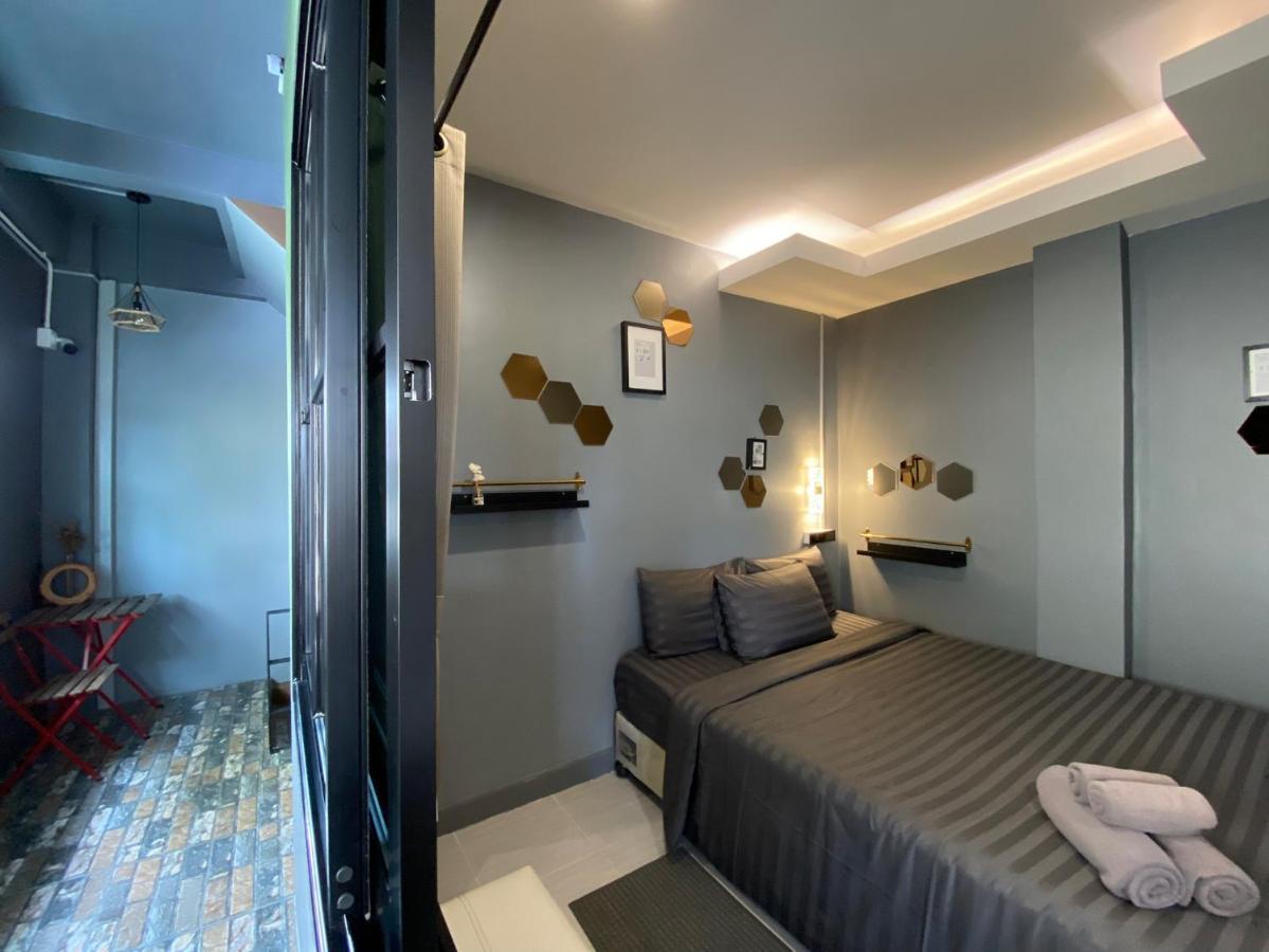 VarietyD-DayHostel HuaHin Buitenkant foto