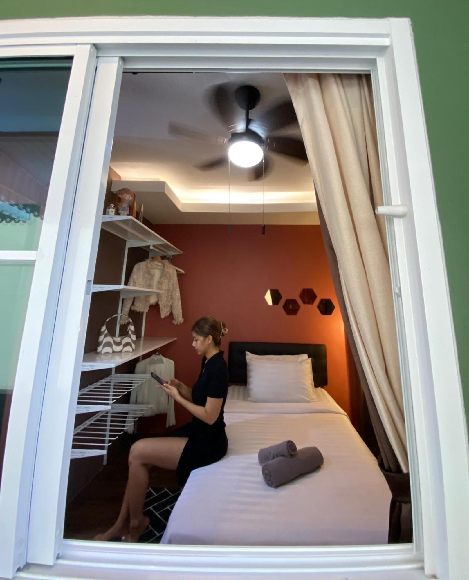 VarietyD-DayHostel HuaHin Buitenkant foto